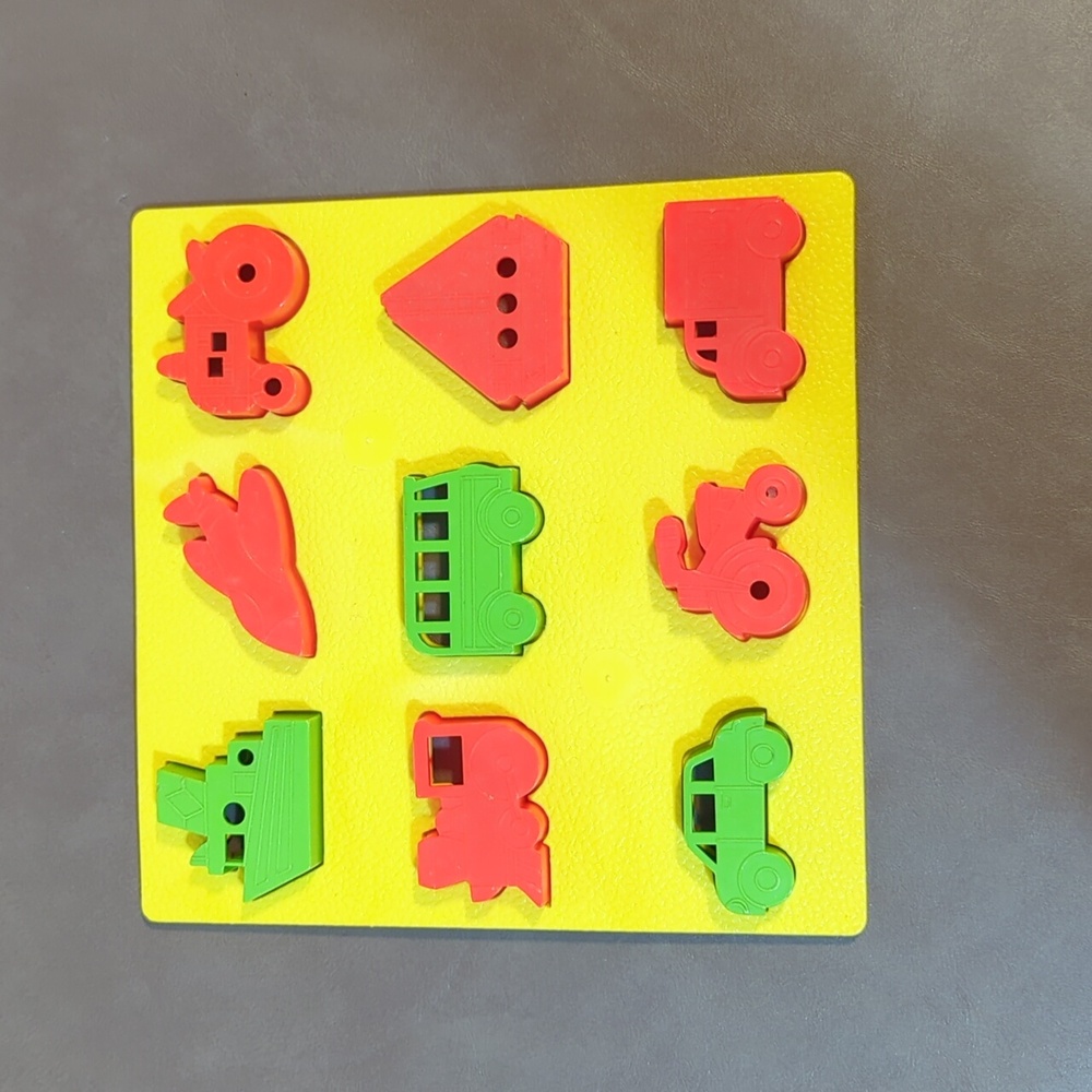 1977 Gabriel Industries children's transportation shapes puzzle dexterity game